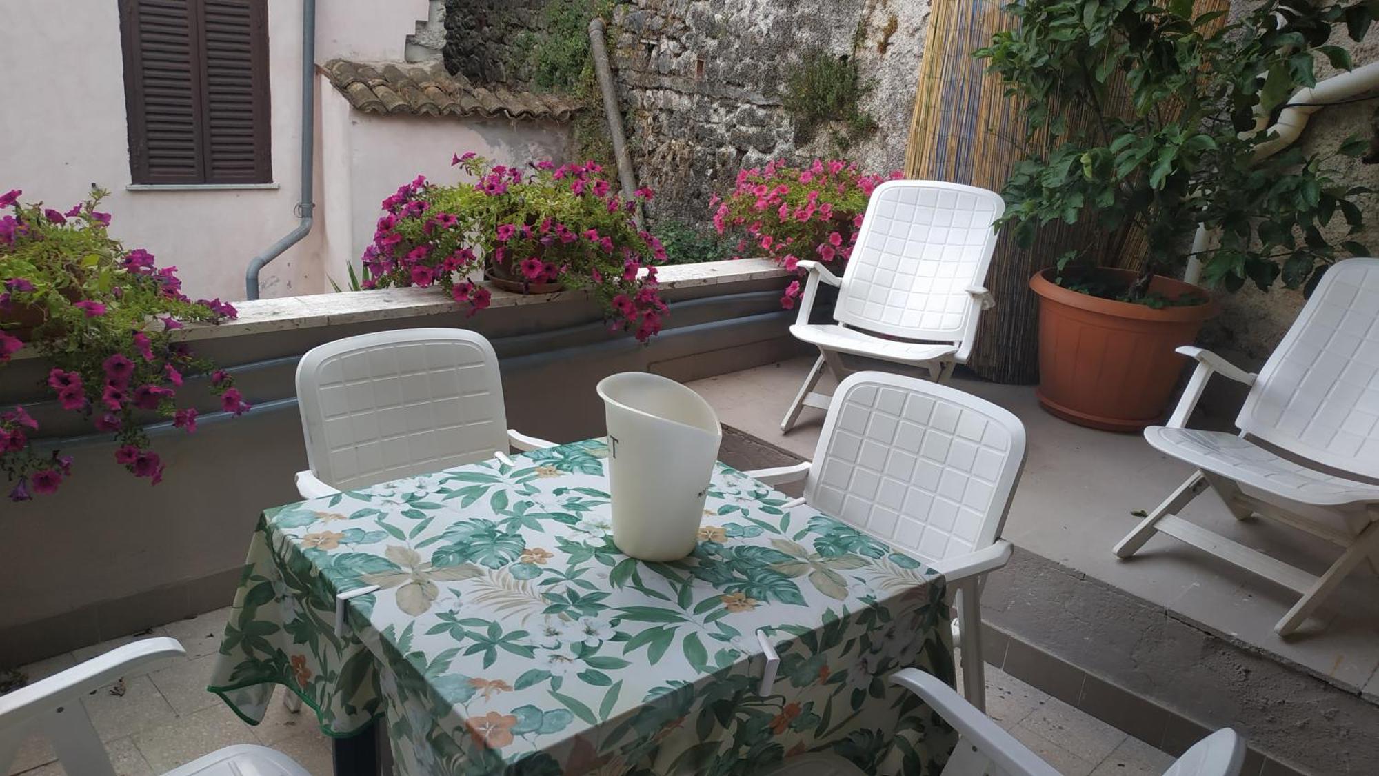 Ferienwohnung Il Ciclope Di Annalisa Alatri Exterior foto